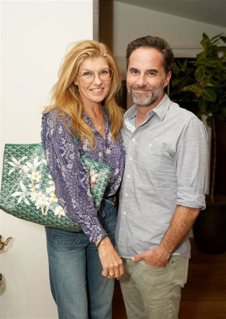 Connie Britton’s Net Worth, Age, Height, Weight, Husband, Kids, Bio-Wiki