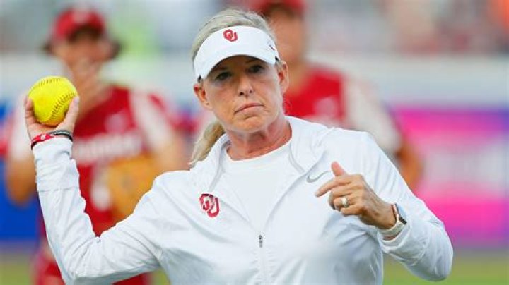 How Much Is The Salary Of Oklahoma State Softball Head Coach ?