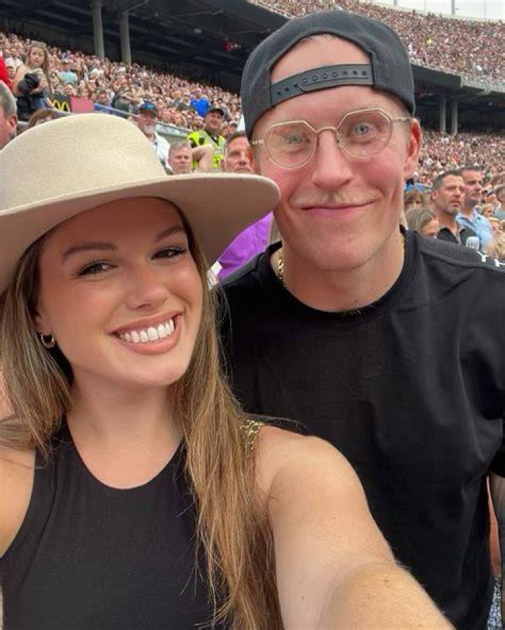 Jordan Patrick Smith Wife: Is Jordan Patrick Smith Married?