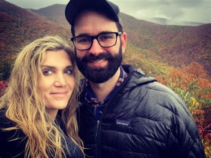 Kenny Crossley Bio, Wiki, Age, Wife, Children, Family, Pralines, Online Stores and Net Worth