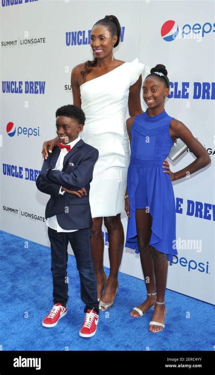 Lisa Leslie Husband, Net Worth, Height, Kids, Age, Married, Bio