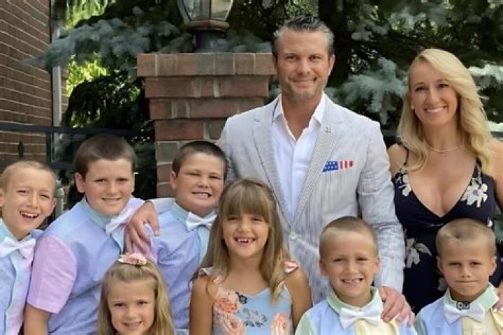Louis Dejoy Wiki, Age, Wife, Family, Salary, Net Worth, Children, Father, Bio, Wife (Aldona Wos)