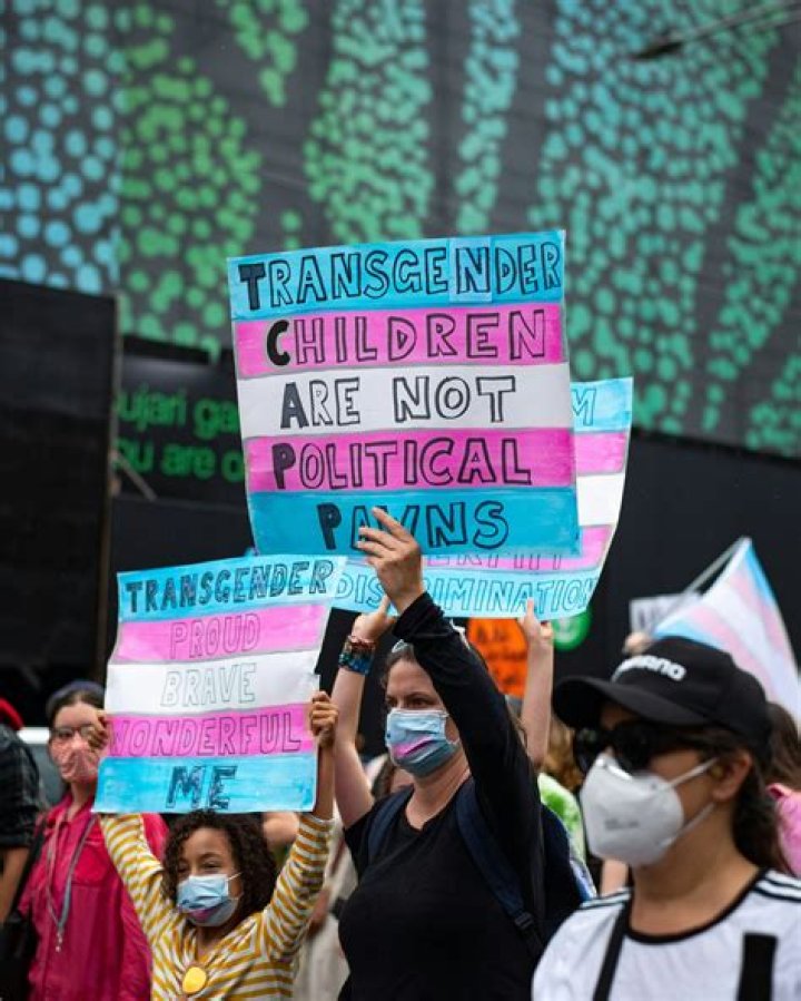 Minecraft: Is Notch Racist And Transphobic? Controversy About Trans People Offended Lena Raine