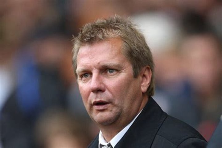 Paul Davis (footballer, born 1961)’s biography, net worth, fact, career, awards and life story