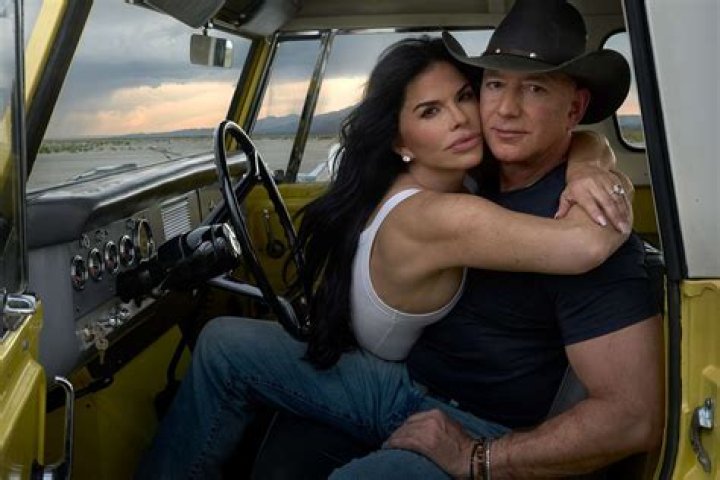 Wendy Burch Bio, Wiki, Age, Height, KTLA, Husband, Fiance, Son, Baby, Salary and Net Worth
