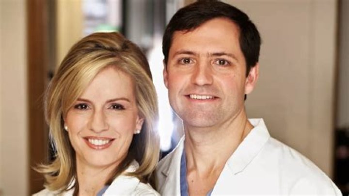 Who Is Dr Jennifer ‘Jen’ Ashton Fiance? ABC News Correspondent Reportedly Engaged To Boyfriend Todd Ellerin