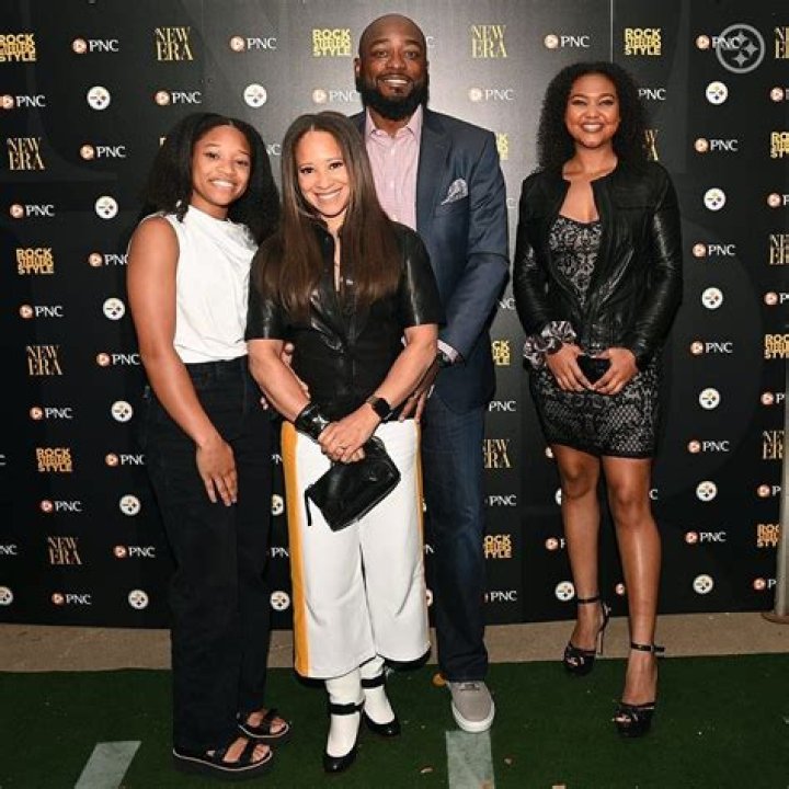 Who Is Kiya Winston? Mike Tomlin Wife Married Life And Kids